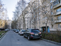 Nevsky district, Iskrovskiy , 房屋 17 к.1. 公寓楼