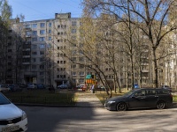 Nevsky district, Iskrovskiy , house 30. Apartment house