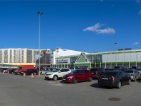 Nevsky district,  Kollontay, house 3. retail entertainment center