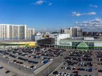 Nevsky district, retail entertainment center "Лондон Молл", Kollontay , house 3