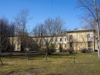 Nevsky district, Krupskoy st, house 26. Apartment house