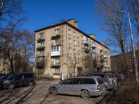 Nevsky district, st Tkachey, house 22. Apartment house