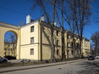 Nevsky district, st Tkachey, house 62. Apartment house
