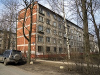 Nevsky district, Novo-aleksandrovskaya st, 房屋 15. 公寓楼