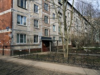 Nevsky district, Novo-aleksandrovskaya st, house 21. Apartment house