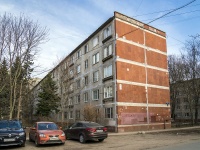 Nevsky district, Novo-aleksandrovskaya st, 房屋 21. 公寓楼