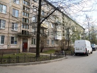 Nevsky district, Shelgunov st, 房屋 15. 公寓楼