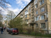 Nevsky district, Shelgunov st, 房屋 19. 公寓楼