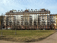 Nevsky district, st Polyarnikov, house 6. Apartment house