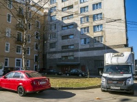 Nevsky district, Oktyabrskaya embankment, house 60. Apartment house