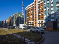 Petrogradsky district, Medikov avenue, house 10 к.1. Apartment house