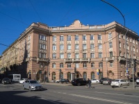 Petrogradsky district,  , house 15. Apartment house
