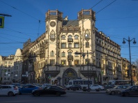 Petrogradsky district,  , 房屋 35. 公寓楼