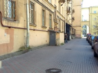 Petrogradsky district,  , 房屋 42Б. 公寓楼