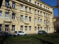 Petrogradsky district, gymnasium Академическая гимназия №56,  , house 42Б ЛИТ Б