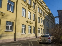 Petrogradsky district, gymnasium Академическая гимназия №56,  , house 42Б ЛИТ Б