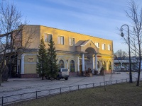 Petrogradsky district, restaurant "Горный орел",  , house 1А
