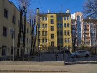 Петроградский район, улица Бармалеева, дом 21. многоквартирный дом