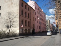 Petrogradsky district,  , 房屋 69. 公寓楼