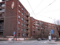 Petrogradsky district,  , 房屋 84-86. 公寓楼