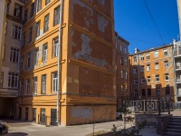 Petrogradsky district,  , 房屋 63. 公寓楼