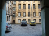 Petrogradsky district,  , house 21/9. Apartment house
