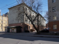 Petrogradsky district,  , house 31/33. Apartment house