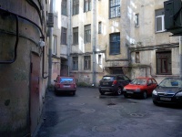 Petrogradsky district,  , house 1. Apartment house