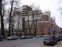 Petrogradsky district, Торгово-офисный центр "Толстой сквер", Lev Tolstoy st, 房屋 9