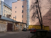 Petrogradsky district,  , house 42. Apartment house