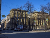 Petrogradsky district, st Lenin, house 48. Apartment house