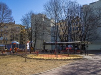 Petrogradsky district, Lenin st, 房屋 45. 公寓楼