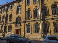 Petrogradsky district, Lenin st, house 35. Apartment house