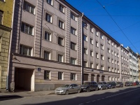 Petrogradsky district, st Lenin, house 38. Apartment house