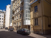 Petrogradsky district, Lenin st, house 42. Apartment house
