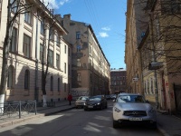 Petrogradsky district,  , 房屋 80. 公寓楼