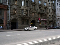 Petrogradsky district,  , 房屋 102. 公寓楼