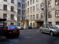 Petrogradsky district,  , 房屋 11. 公寓楼