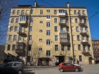 Petrogradsky district, Gazovaya st, 房屋 1А. 公寓楼