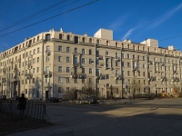 Petrogradsky district,  , 房屋 73/39. 公寓楼