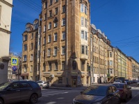 Petrogradsky district, Kropotkin st, 房屋 19. 公寓楼