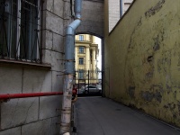 Petrogradsky district, Kuybyshev st, 房屋 1/5. 公寓楼