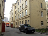 Petrogradsky district, Kuybyshev st, 房屋 6. 公寓楼