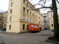 Petrogradsky district, Kuybyshev st, 房屋 6. 公寓楼