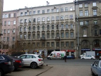 Petrogradsky district, Kuybyshev st, 房屋 7. 公寓楼