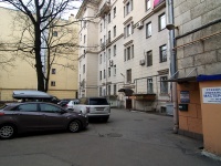 Petrogradsky district, Kuybyshev st, 房屋 8. 公寓楼
