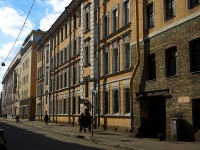 Petrogradsky district, Petrogradskaya embankment, 房屋 26-28. 公寓楼