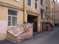 Петроградский район, улица Полозова, дом 10. многоквартирный дом