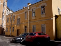 Petrogradsky district,  , 房屋 12 ЛИТ Б. 公寓楼