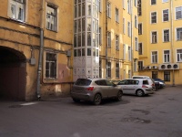 Petrogradsky district,  , house 22-24 ЛИТ А. Apartment house